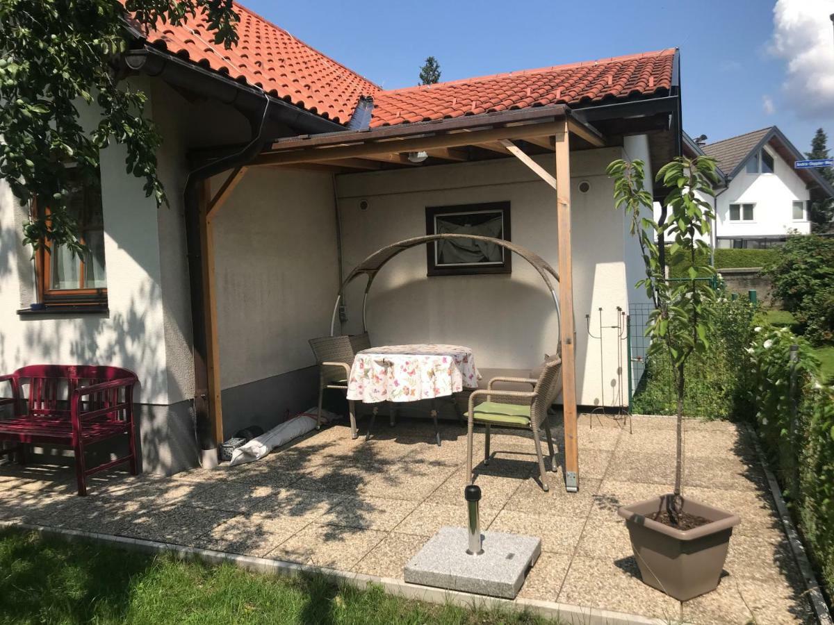 Knusperhaus Mit Garten Salzburg Exterior photo